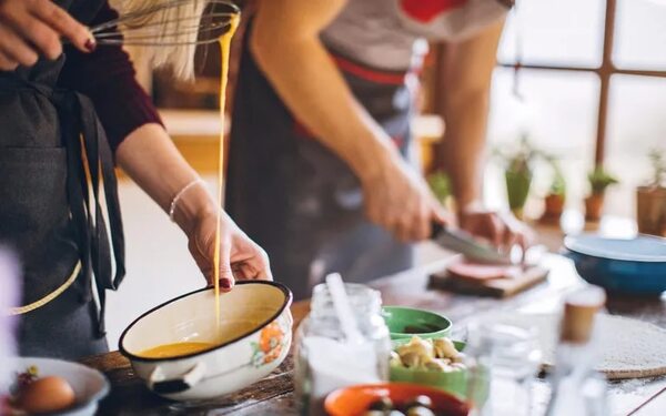 Cocinar y hornear en la ola de calor: consejos prácticos - Gastronomía - ABC Color
