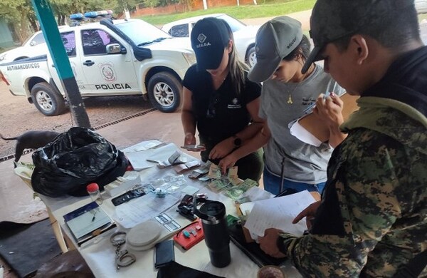 Itapúa: Allanaron supuesto lavadero e incautaron cocaína y marihuana