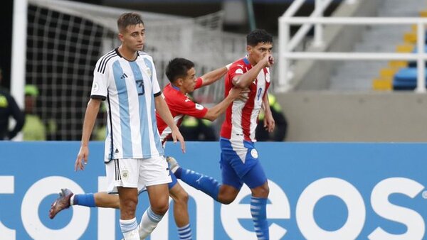 Paraguay da un golpazo y derrota a Argentina