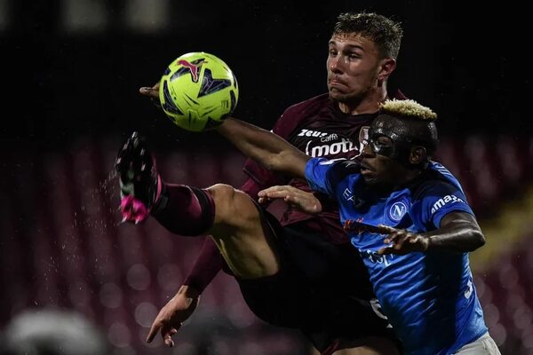 Napoli no afloja y Torino gana con Sanabria en la Serie A - Fútbol Internacional - ABC Color