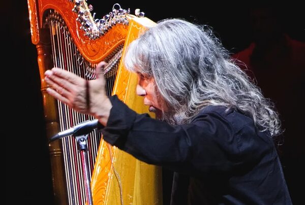 Ismael Ledesma: 40 años de música en el apogeo de su felicidad - ABC Revista - ABC Color