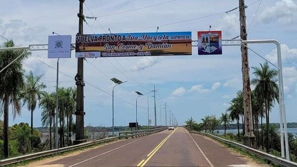 Retiran cartel puesto por San Cosme tras reclamo de Ayolas