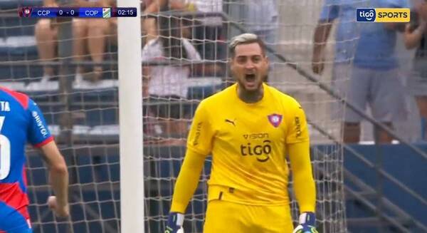 [VIDEO] Las mejores tapadas de Jean ante bolis: Atajó un penal, pero recibió un golazo