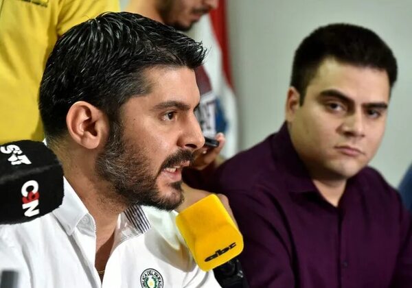 Asesor de Nenecho dice que dueña de mansión es la secretaria de su esposa - Política - ABC Color