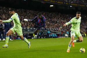 Real Madrid gana y sigue a tres puntos del líder Barcelona - Fútbol Internacional - ABC Color
