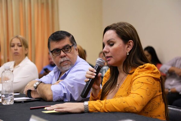 MINISTRA DE LA SEN PIDE DISCULPAS POR PEDIR QUEMAR CUBIERTAS PARA ELIMINAR CRIADEROS - Itapúa Noticias