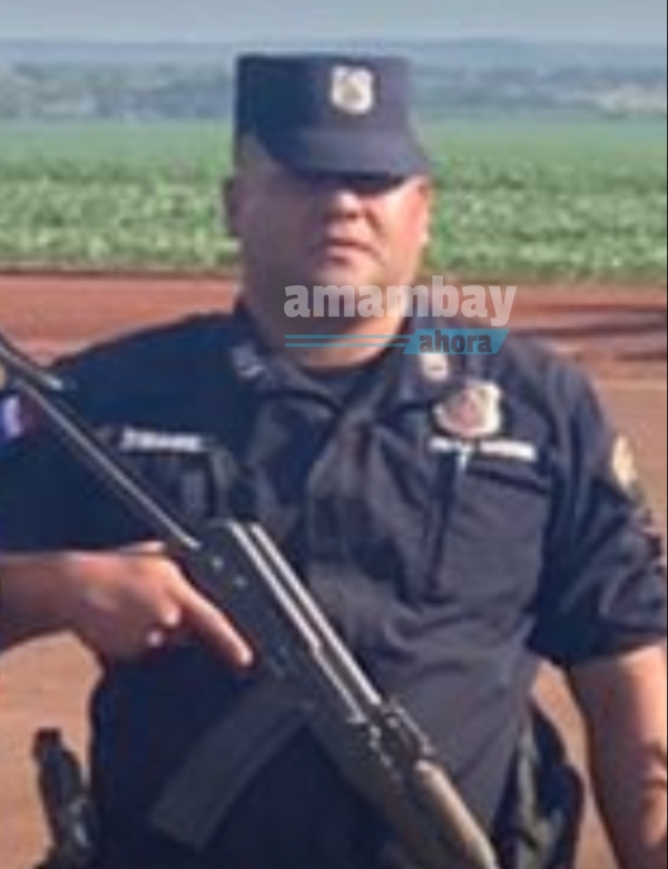 Detienen a policía que supuestamente fungía de informante a narco