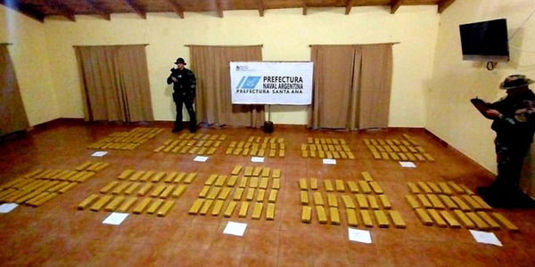 INCAUTAN CASI 200 KILOS DE MARIHUANA EN SANTA ANA, ARGENTINA. - Itapúa Noticias