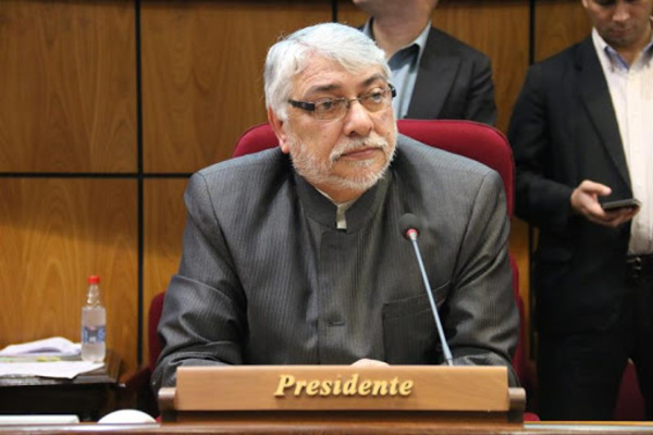 Movimiento interno del PLRA impugna candidatura de Lugo - El Trueno