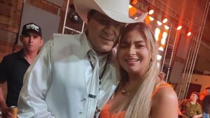 La Rubia de la cerveza le propuso "hacer el chipleki" a Lalo