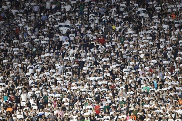 Más de 25 mil entradas vendidas para la final de la Supercopa - Fútbol - ABC Color