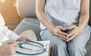 Pide ayuda para acompañar a su esposa en su tratamiento contra el cáncer - Radio Imperio