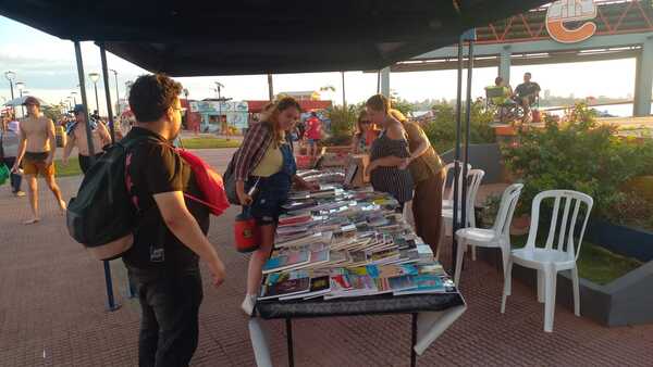 Encar Verano Lee, todos los fines de semana en la pérgola de la Playa San José