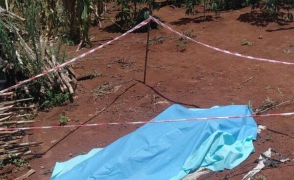 Hallan cuerpos de dos jóvenes con rastros de quemaduras