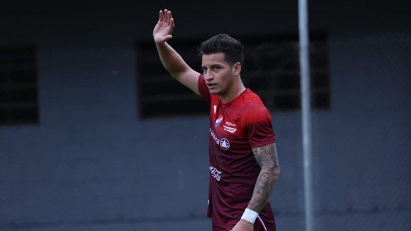 Danilo Santacruz, al fútbol europeo