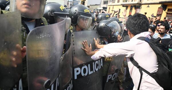 La Nación / Crisis en Perú: advierten que protestas contra la presidenta continuarán
