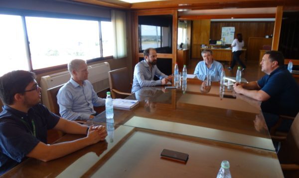Banco holandés sondea oportunidades de negocios en el sector forestal de Paraguay - Noticde.com