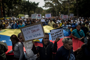 Empleados públicos venezolanos mantienen protestas exigiendo aumento salarial - MarketData
