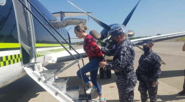 Caso Pecci: imputan a la colombiana detenida en El Salvador - Noticiero Paraguay