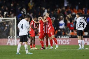 El Almería neutraliza el empuje del Valencia - Fútbol Internacional - ABC Color