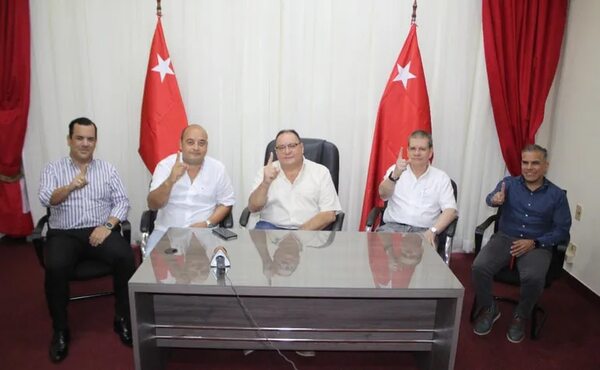 HC y FR se repartirán cargos directivos en la ANR buscando “unidad” - Política - ABC Color