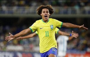 Brasil hunde a Argentina y clasifica a Paraguay
