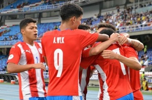 Paraguay vence a Perú y clasifica al hexagonal final