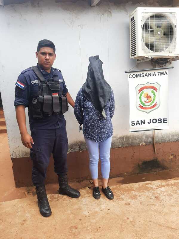 Mujer quiso robar varios productos capilares de Fortis y terminó presa - La Clave
