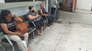 IPS: horas de espera y cobro por llamar al call center es inaceptable, denuncian asegurados - Nacionales - ABC Color