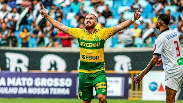 [VIDEO] ¡Isidro Pitta se estrena con doblete de goles en su nuevo club rapái!