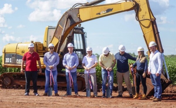Zona industrial en CDE: Palada inicial para construir primera fábrica