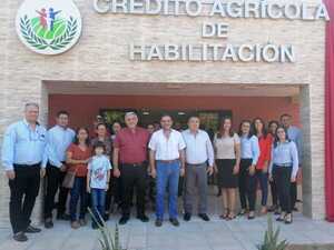 CAH de Carapeguá: más de 2.000 clientes disfrutan de su renovada sede - .::Agencia IP::.