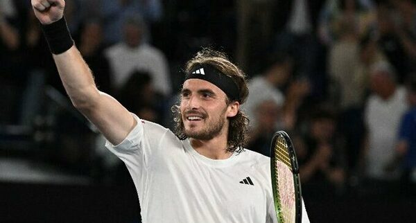 El griego Tsitsipas accede a sus cuartas semifinales del Abierto de Australia