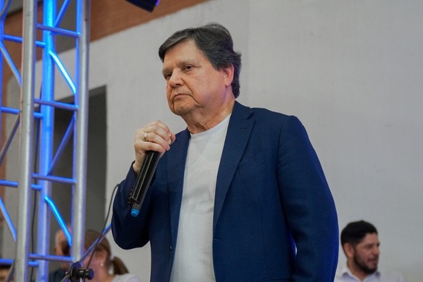 Euclides promete «seguridad social y jurídica» para la Policía