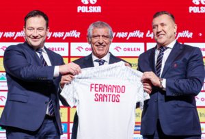 Luego de dejar Portugal, Fernando Santos fue presentado como nuevo DT de Polonia