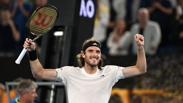 Stefanos Tsitsipas alcanza las semifinales