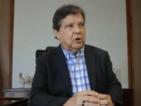 Euclides Acevedo responde al monseñor que lo calificó de peón de Cartes · Radio Monumental 1080 AM