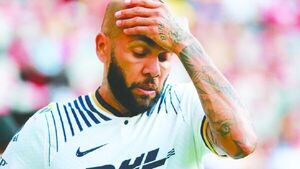 Llevaron a Dani Alves a una cárcel más segura