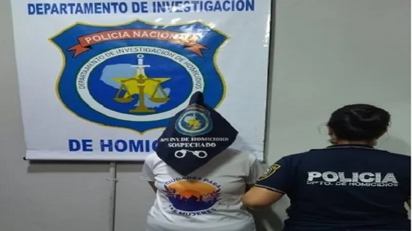 Esposa de policía sospechoso del crimen de un militar queda detenida - Noticias Paraguay