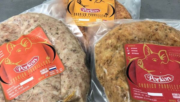 Porkon innova con sus chorizos artesanales gourmet (bacon con aceitunas y extra picante habanero, sobresalen)