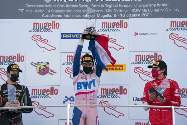 Piloto paraguayo conquista Italia en Fórmula 4 | 1000 Noticias