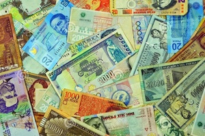 Impacto de la moneda única no sería aún predecible para el país | Análisis Macro | 5Días
