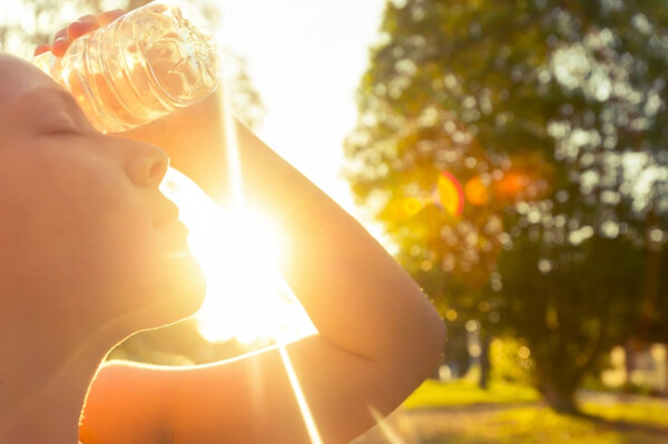 Dan consejos para contrarrestar dolores de cabeza en el verano - ADN Digital