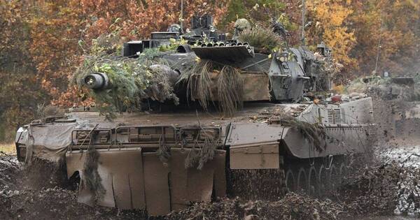 La Nación / Alemania autoriza el envío de tanques Leopard a Ucrania