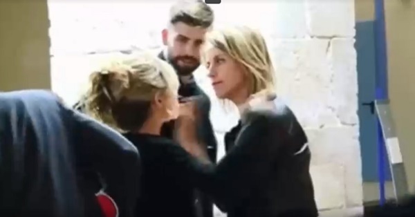 ¡Escándalo! Viralizan video de la mamá de Piqué maltratando a Shakira