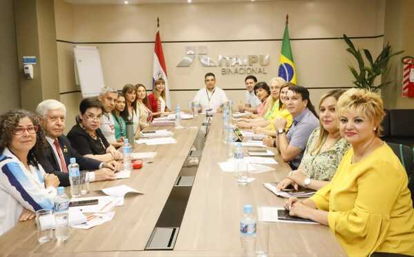 Convocatoria a becas de Itaipu será a fin de mes - La Clave