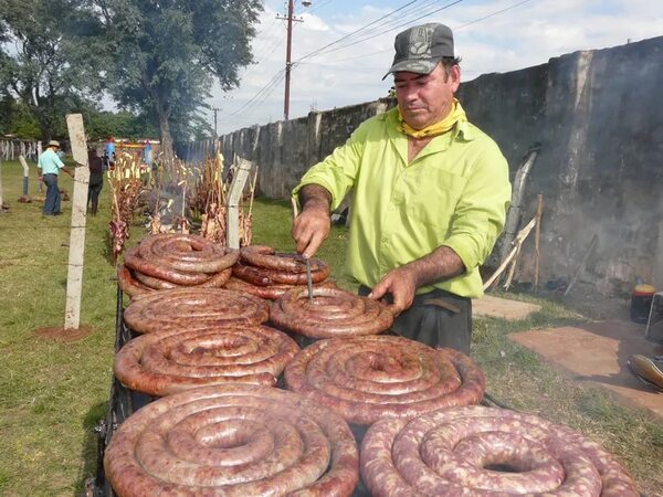 San Juan Bautista se apresta para recibir a miles de turistas en el Festival del Batiburrillo, Siriki y Chorizo Sanjuanino - Nacionales - ABC Color