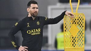 La renovación de Lionel Messi encalla en París