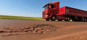 Piden al MOPC reparación de obras viales en municipios del sur del Alto Paraná - ABC en el Este - ABC Color