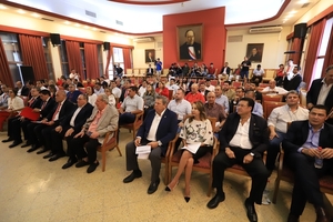Abrazo republicano confirmado en designación de autoridades coloradas | 1000 Noticias